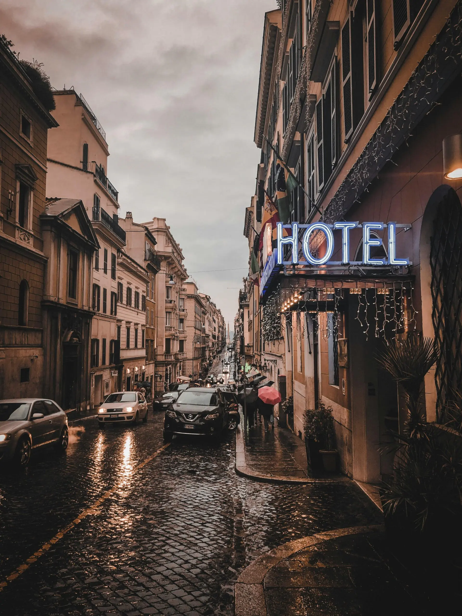 What are the best hacks for booking the cheapest hotel rooms?